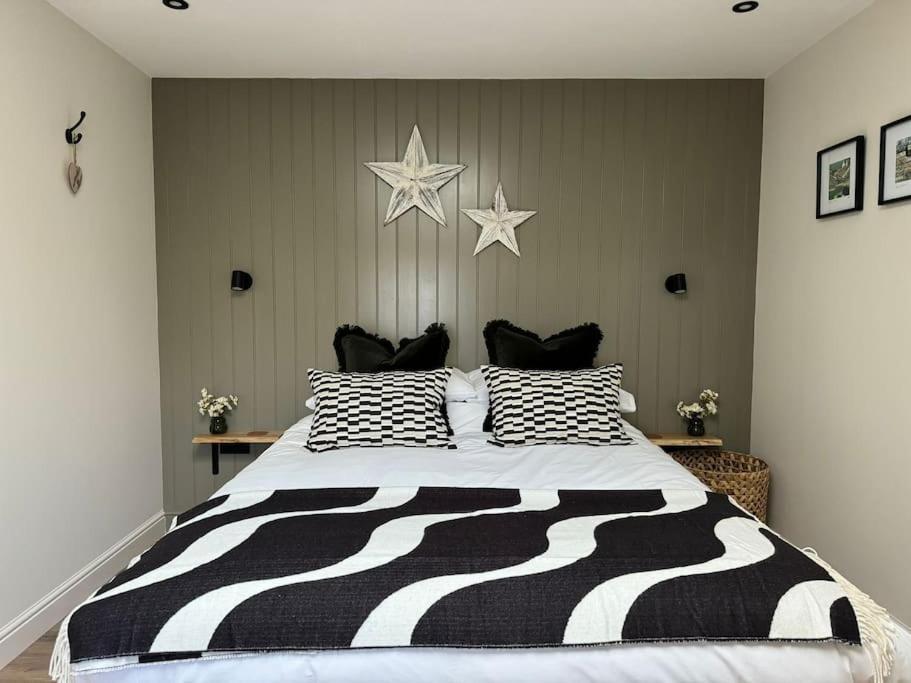 Nᴼ 21 Beautiful Cosy Modern Traditional Cottage Lionel Buitenkant foto